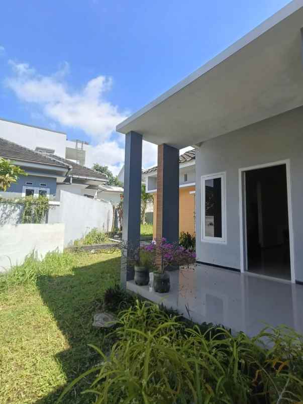 dijual rumah karangploso malang