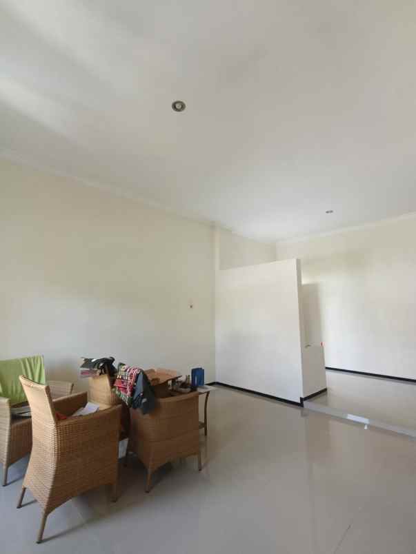 dijual rumah karangploso malang