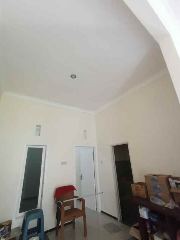 dijual rumah karangploso malang