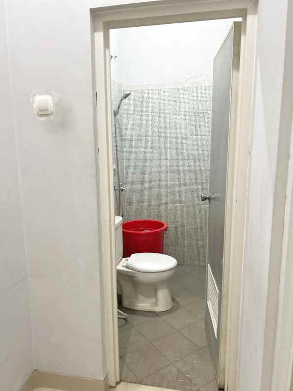 dijual rumah karangrejo banyumanik