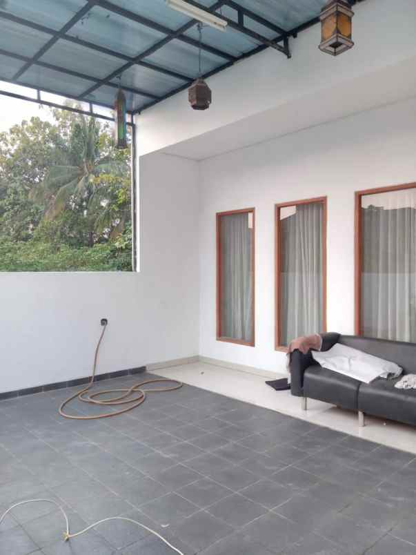 dijual rumah kebagusan