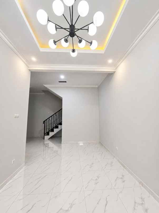 dijual rumah kebagusan