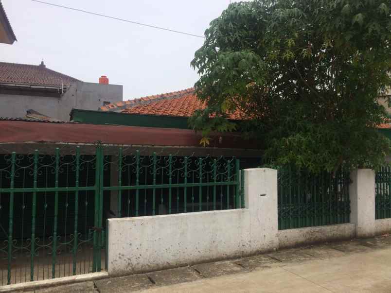 dijual rumah kebayoran lama