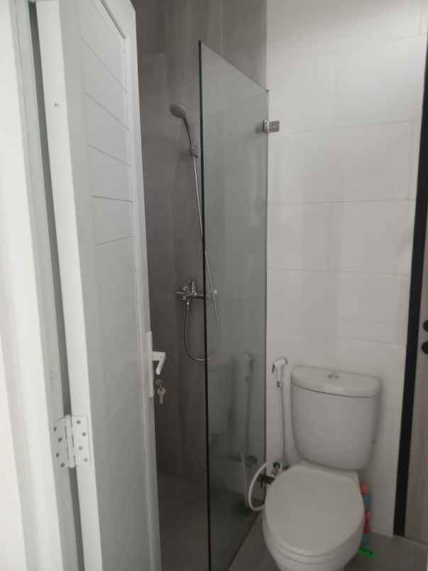 dijual rumah kedaung sawangan depok