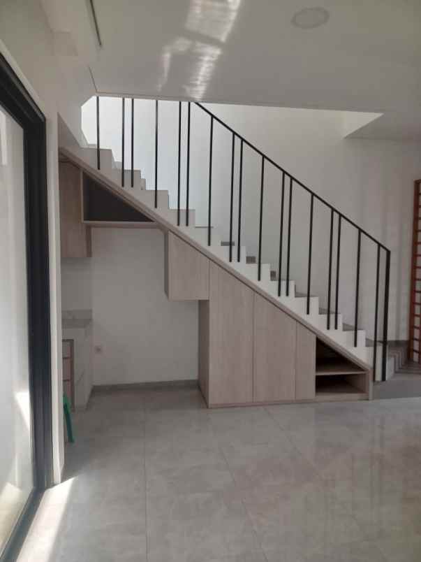 dijual rumah kedaung sawangan depok