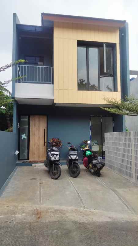 dijual rumah kelapa dua depok