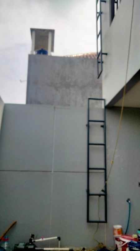 dijual rumah kelapa dua depok