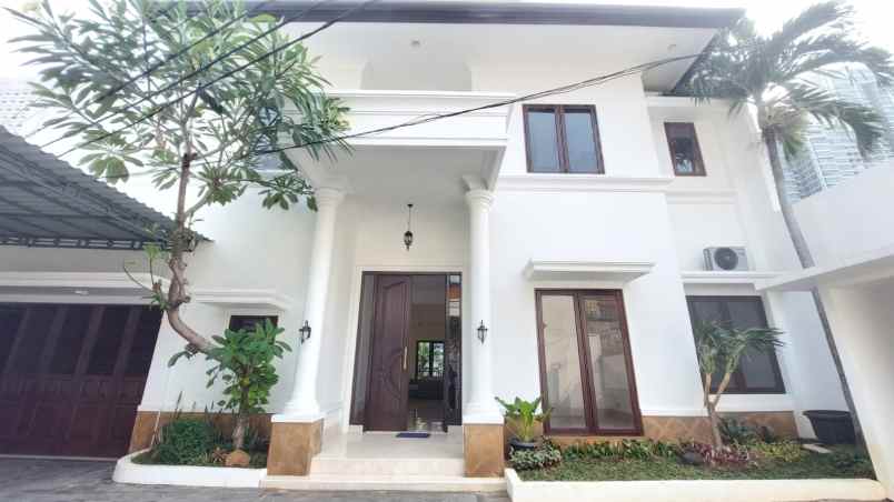 dijual rumah kemang