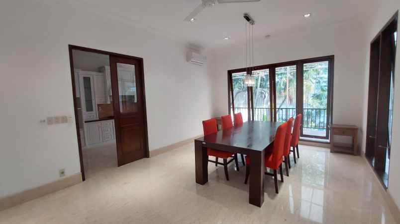 dijual rumah kemang