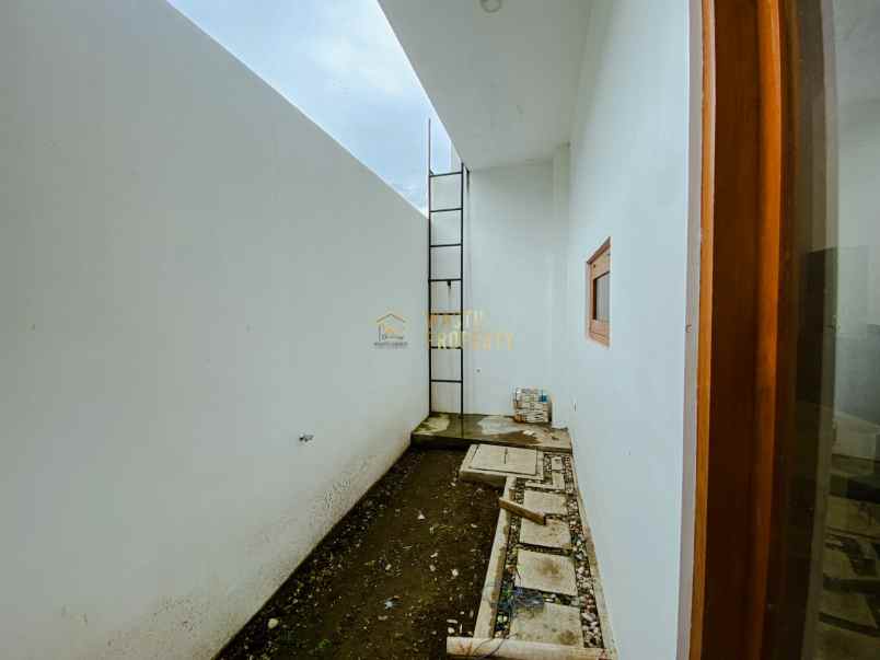 dijual rumah kenayan wedomartani kec