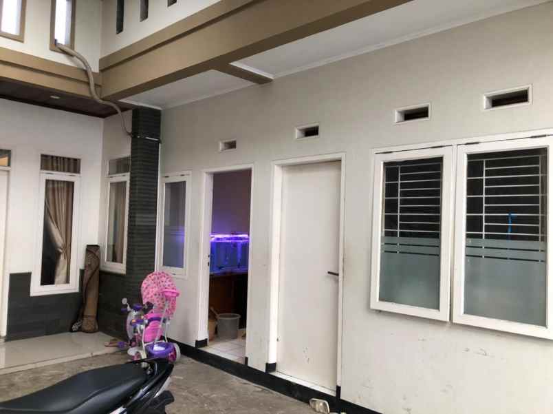 dijual rumah komplek artabahana cihanjuang