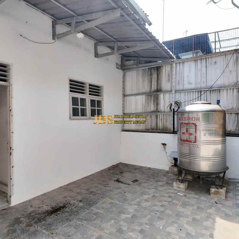 dijual rumah komplek cemara hijau jalan