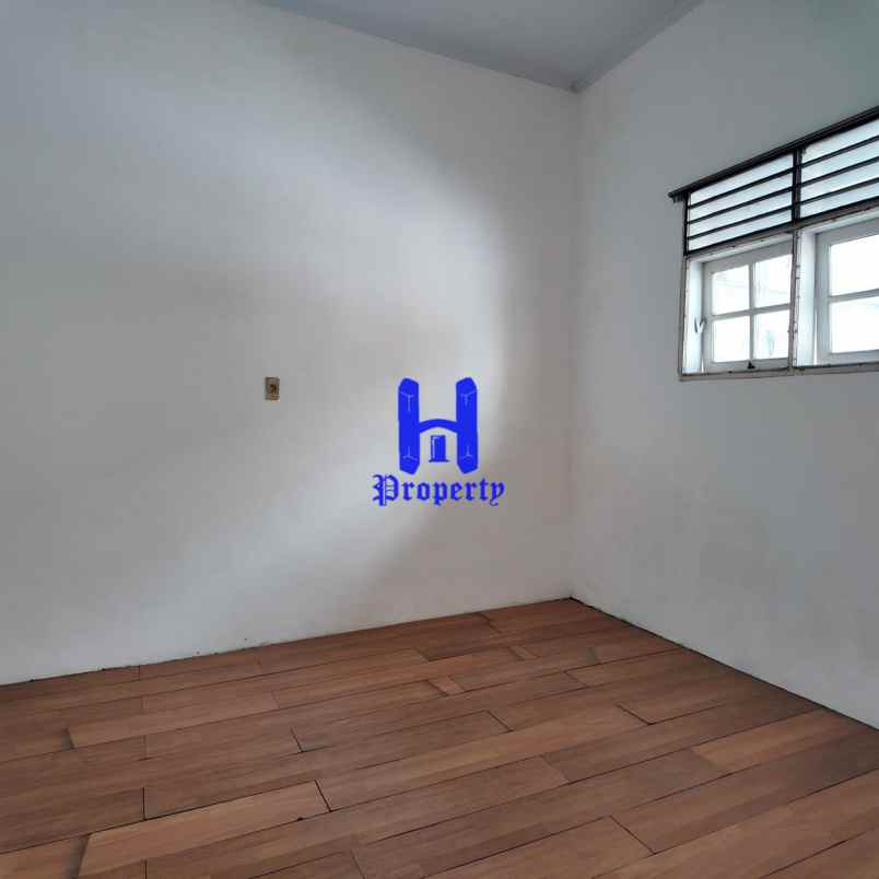 dijual rumah komplek cemara hijau jalan