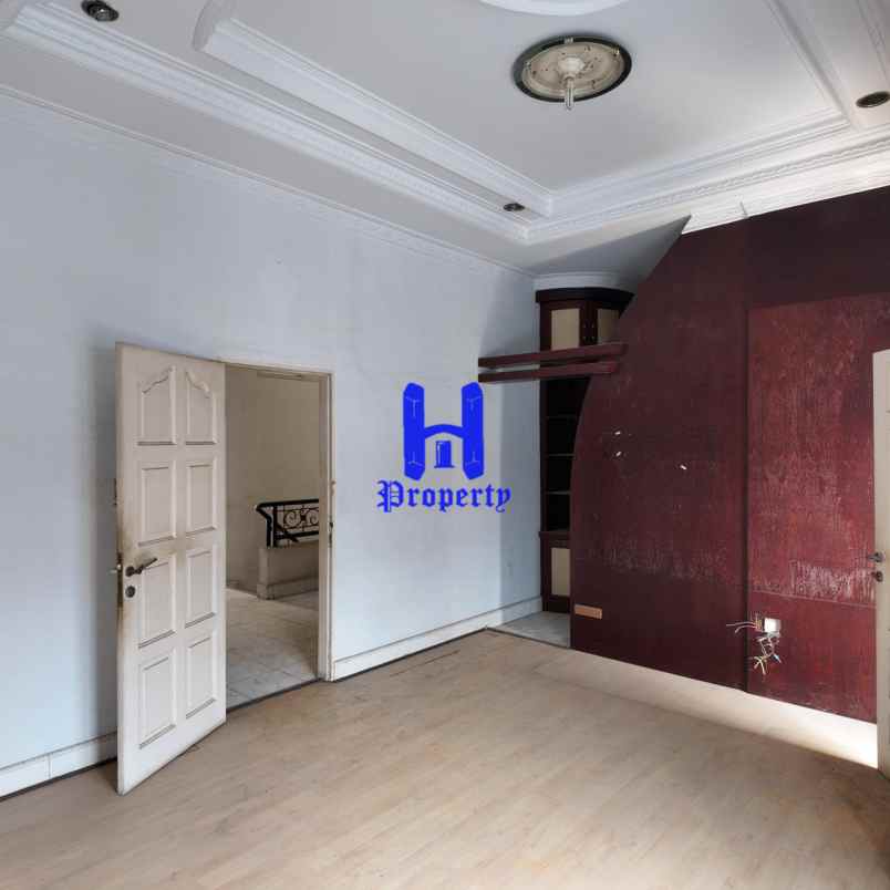 dijual rumah komplek cemara hijau jalan