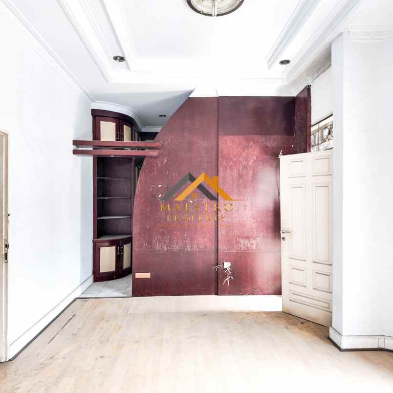 dijual rumah komplek cemara hijau jalan