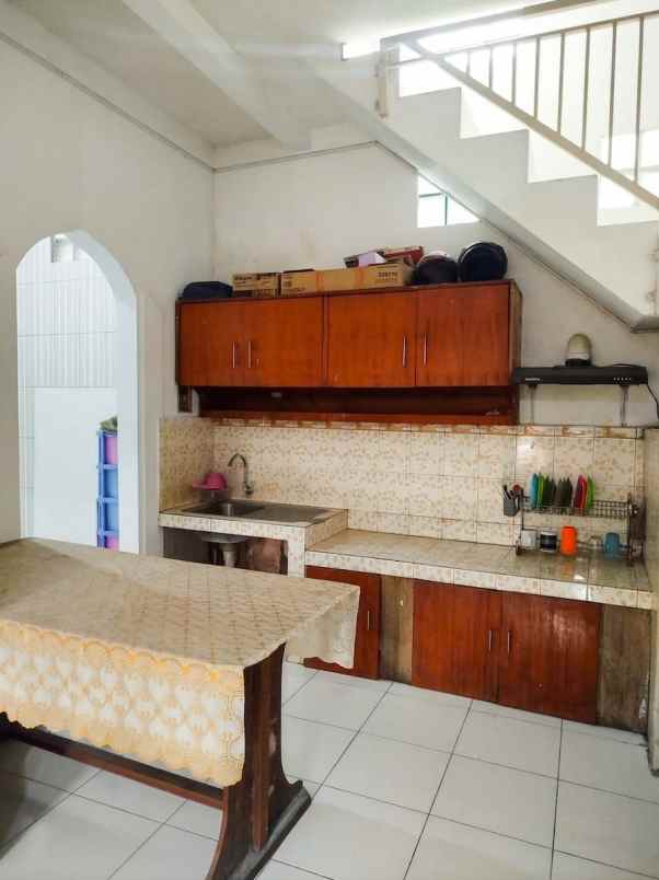 dijual rumah komplek ciganitri permai