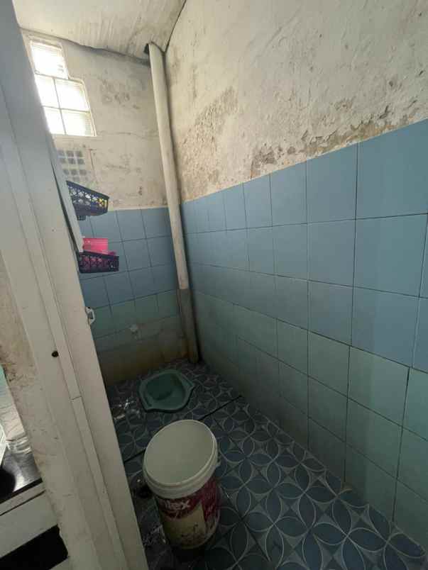 dijual rumah komplek cihanjuang