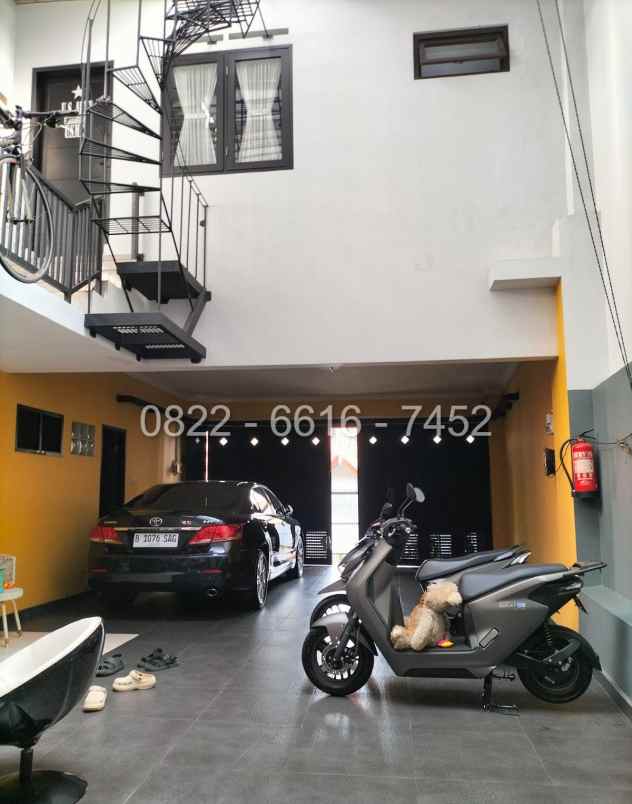 dijual rumah komplek gegerkalong