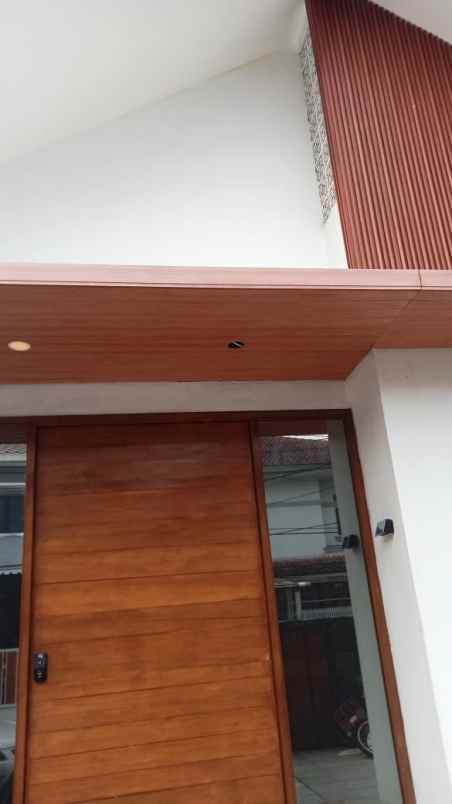 dijual rumah komplek griya kencana 2