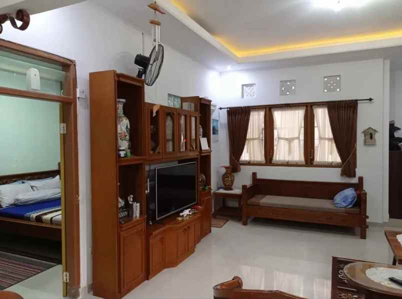 dijual rumah komplek kalijati jl