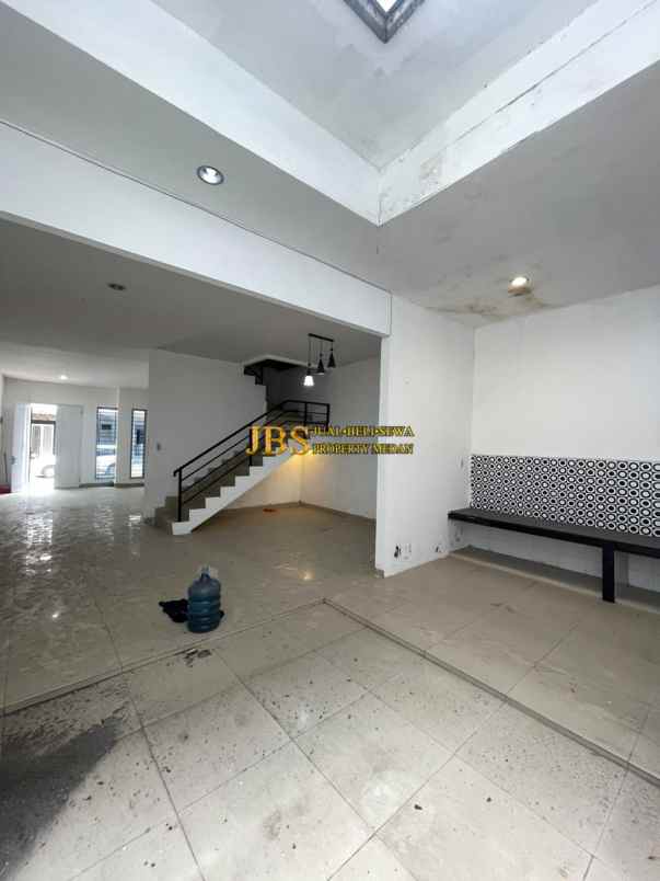 dijual rumah komplek mutiara residence