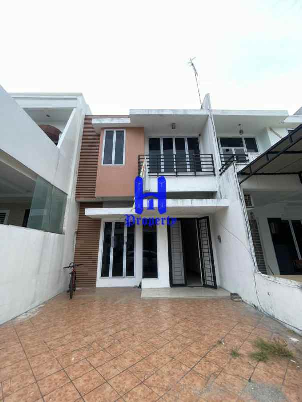 dijual rumah komplek mutiara residence