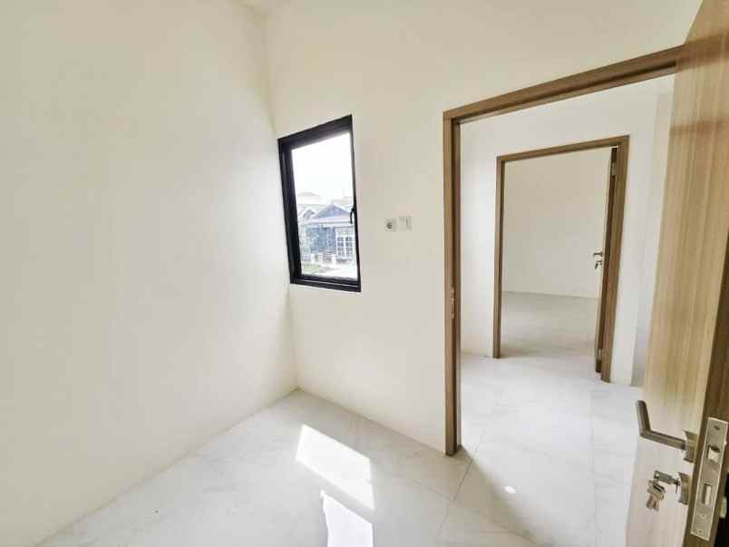 dijual rumah kota harapan indah bekasi