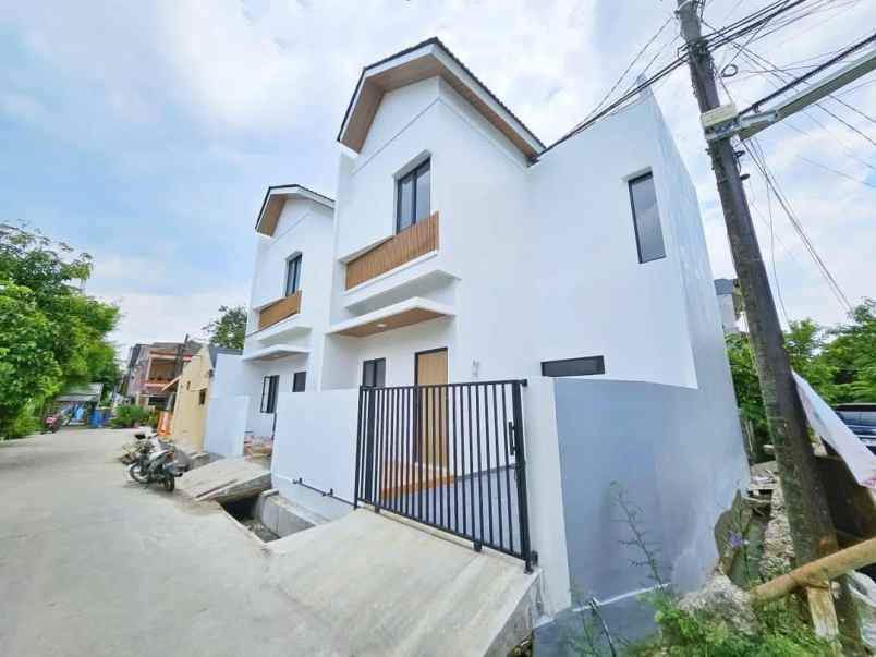 dijual rumah kota harapan indah bekasi