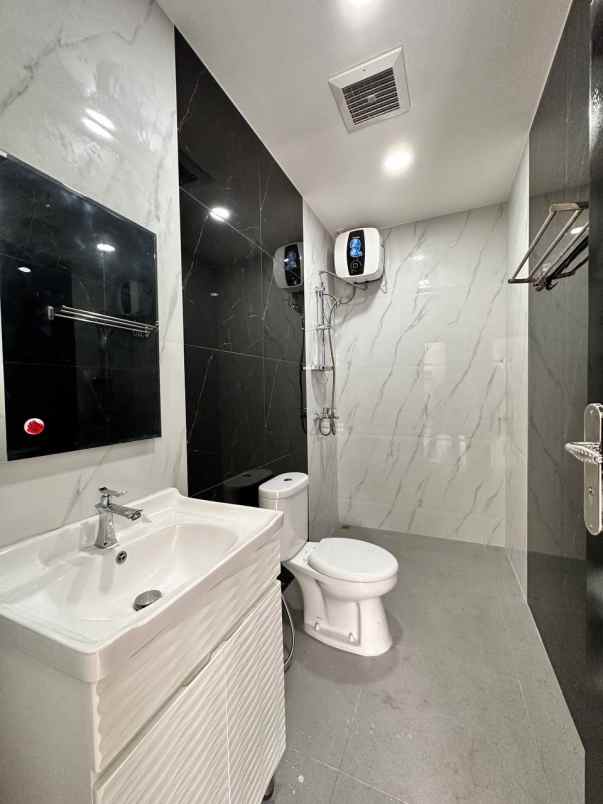 dijual rumah kramat jati