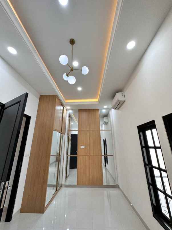 dijual rumah kramat jati