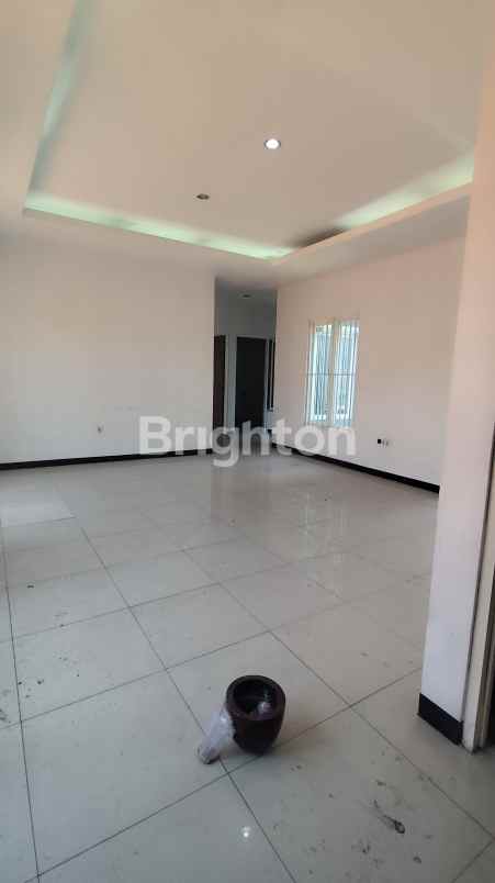 dijual rumah kupang baru