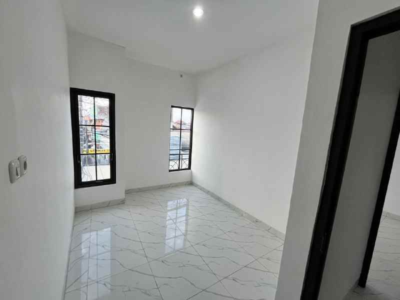 dijual rumah kuwukan surabaya