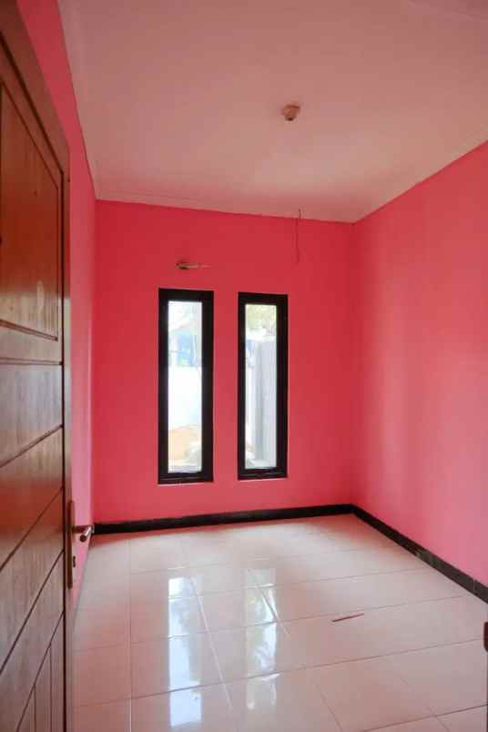 dijual rumah lengkong wetan