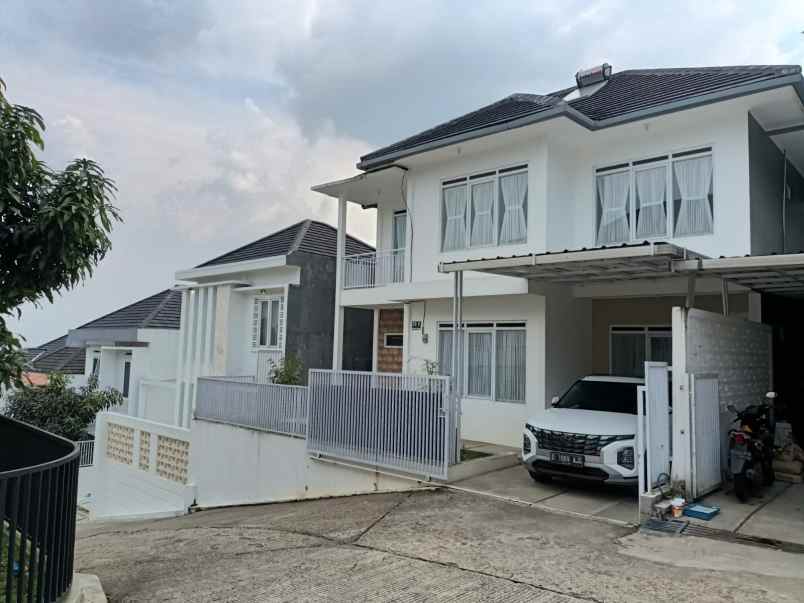 dijual rumah ligar cigadung cikutra