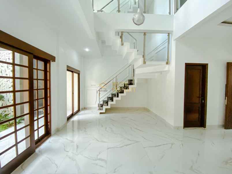 dijual rumah maguwoharjo