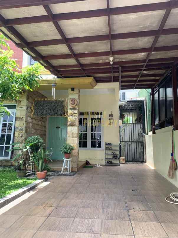 dijual rumah maguwoharjo depok sleman