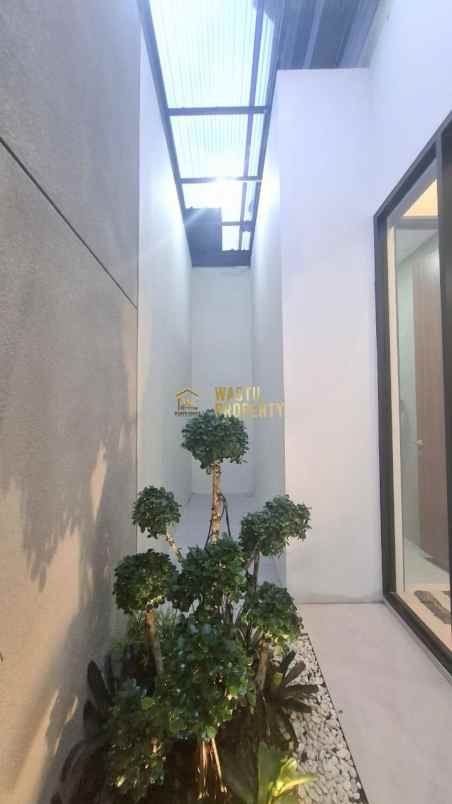 dijual rumah maguwoharjo depok sleman
