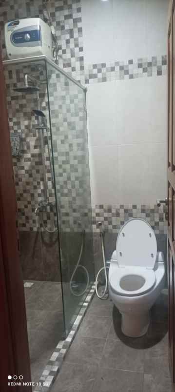 dijual rumah malaka country pondok kopi