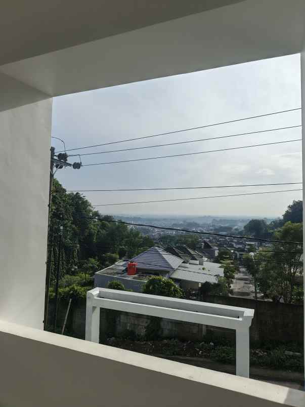 dijual rumah mangunharjo