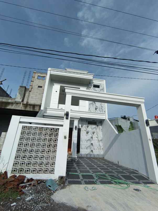 dijual rumah mangunharjo