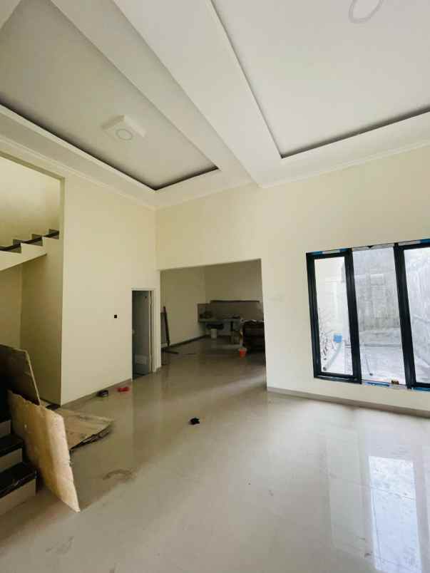 dijual rumah medayu utara