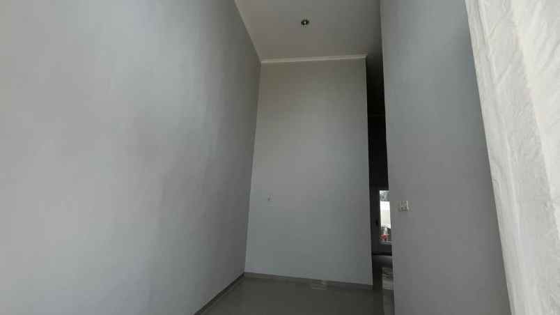 dijual rumah medayu utara