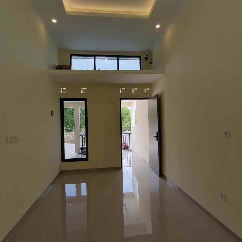 dijual rumah meteseh tembalang