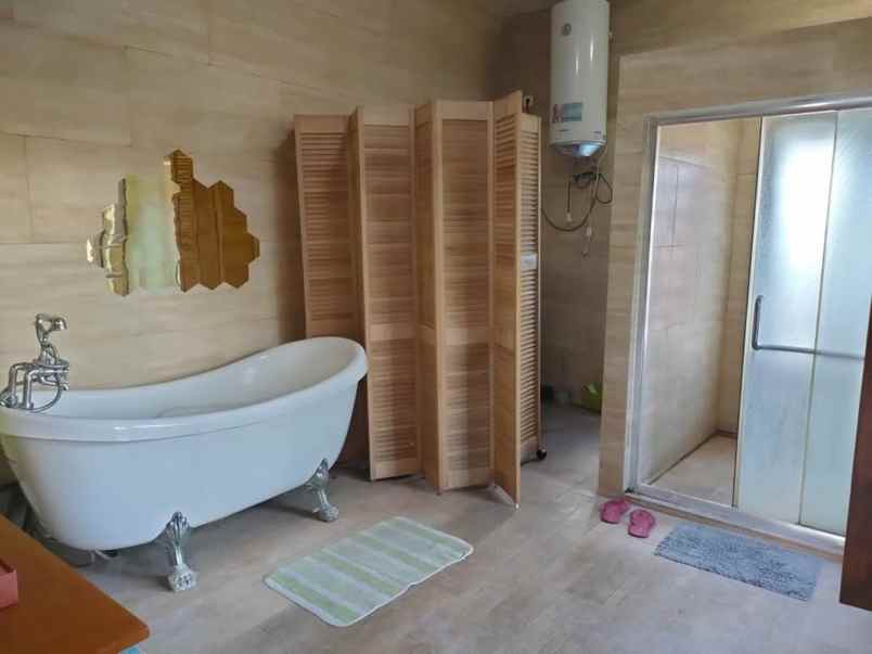 dijual rumah mewah puri surya jaya pasadena sidoarjo