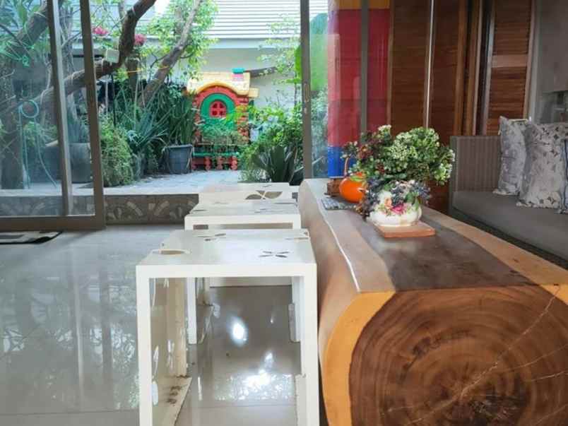 dijual rumah mewah puri surya jaya pasadena sidoarjo