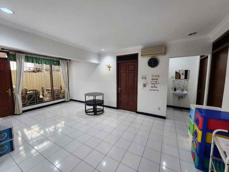 dijual rumah mewah siap huni bukit sari semarang