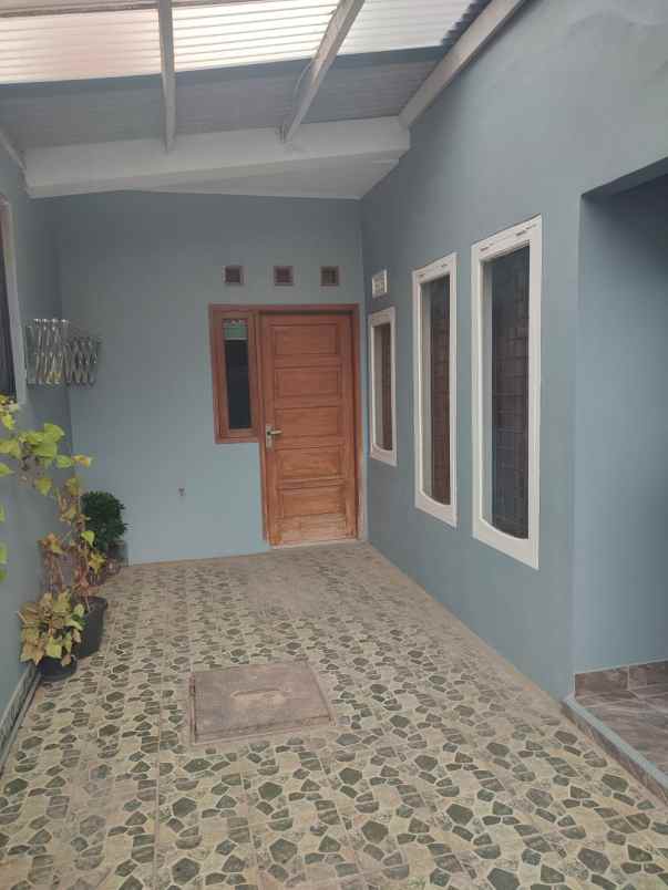 dijual rumah minimalis antapani siap huni hook