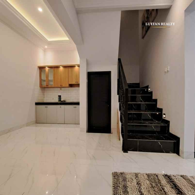 dijual rumah moch kahfi 2