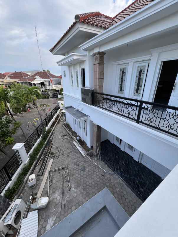 dijual rumah mulyosari