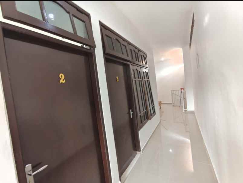 dijual rumah nginden